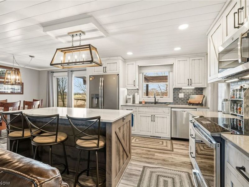 13671 Kent Avenue NE, Hartville, OH 44632 Photo 13