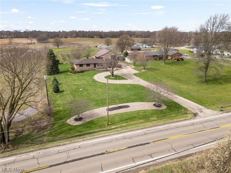 13671 Kent Avenue NE, Hartville, OH 44632 Photo 4