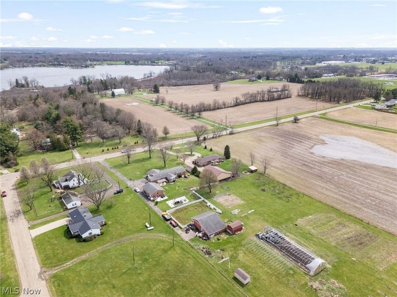 13671 Kent Avenue NE, Hartville, OH 44632 Photo 48