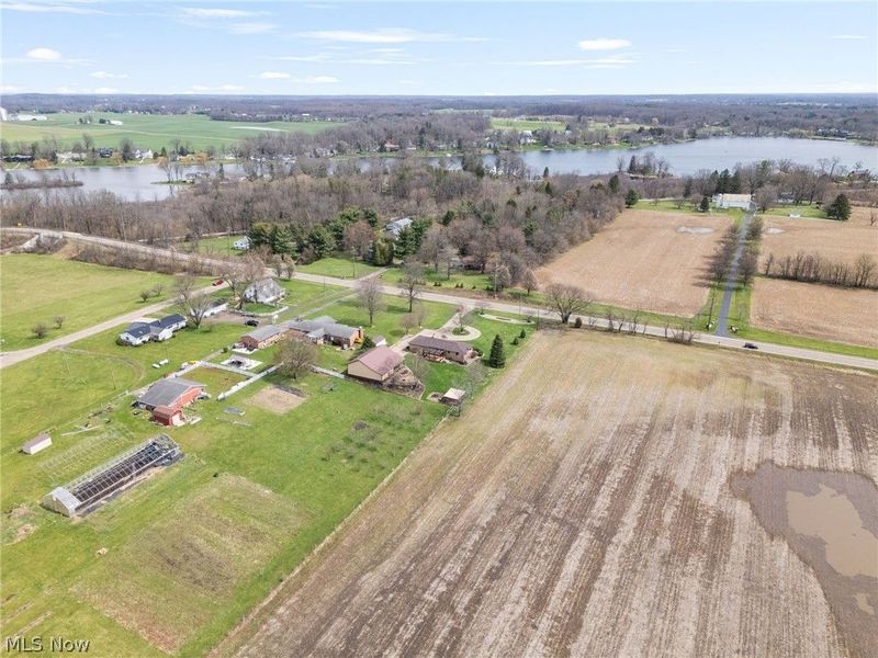 13671 Kent Avenue NE, Hartville, OH 44632 Photo 49