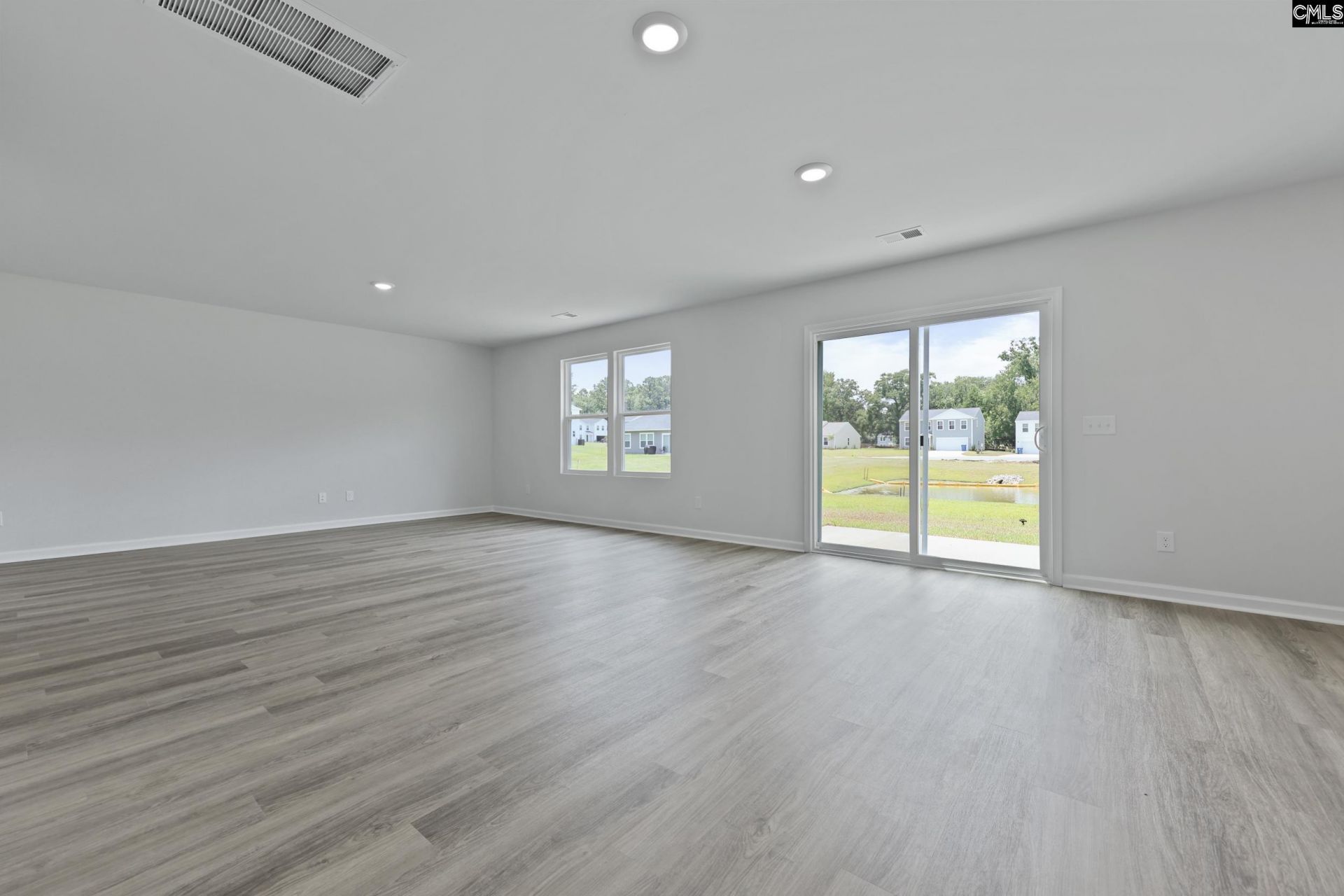 113 Artillery Lane  Photo 15