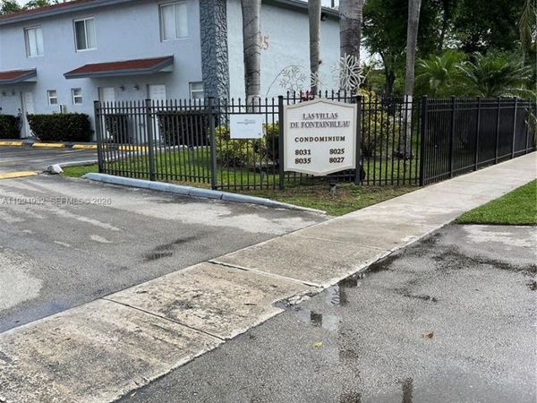 8031 NW 8th St, Unit 13, Miami, FL 33126