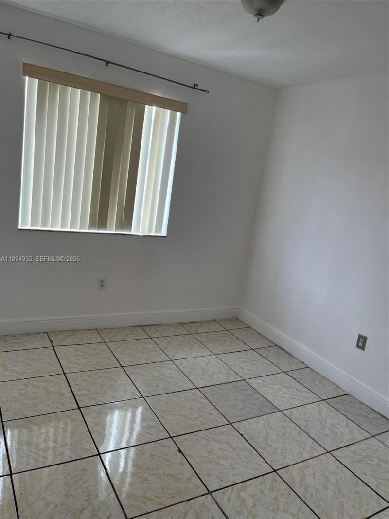 8031 NW 8th St, Unit 13, Miami, FL 33126 Photo