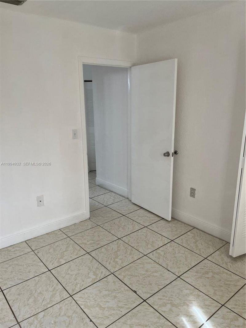 8031 NW 8th St, Unit 13, Miami, FL 33126 Photo