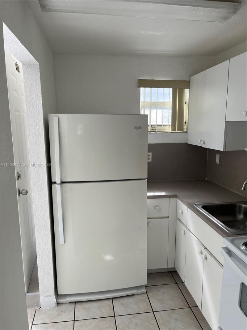 8031 NW 8th St, Unit 13, Miami, FL 33126 Photo