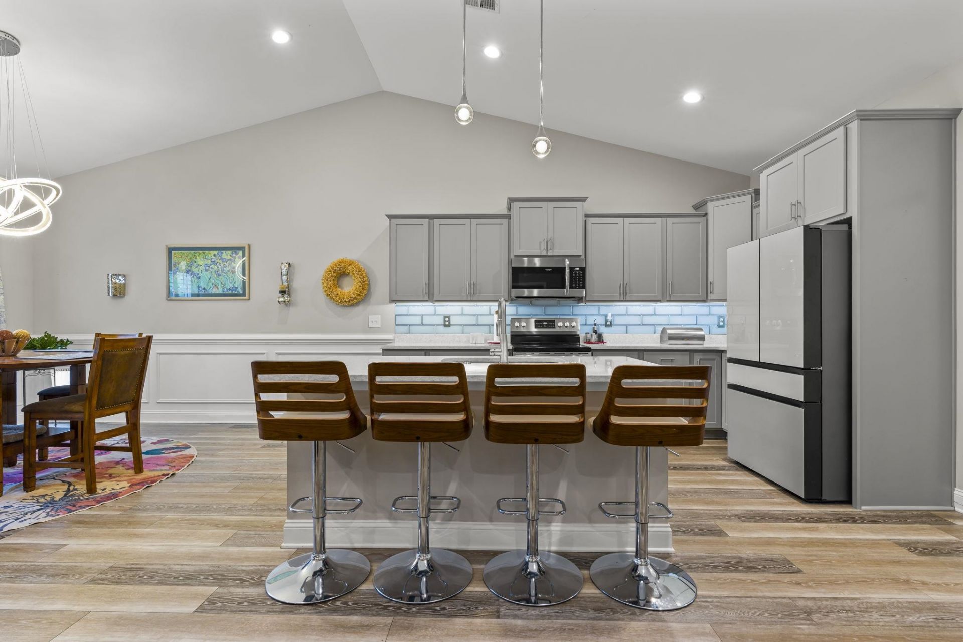 817 White Heron Cove Photo 13