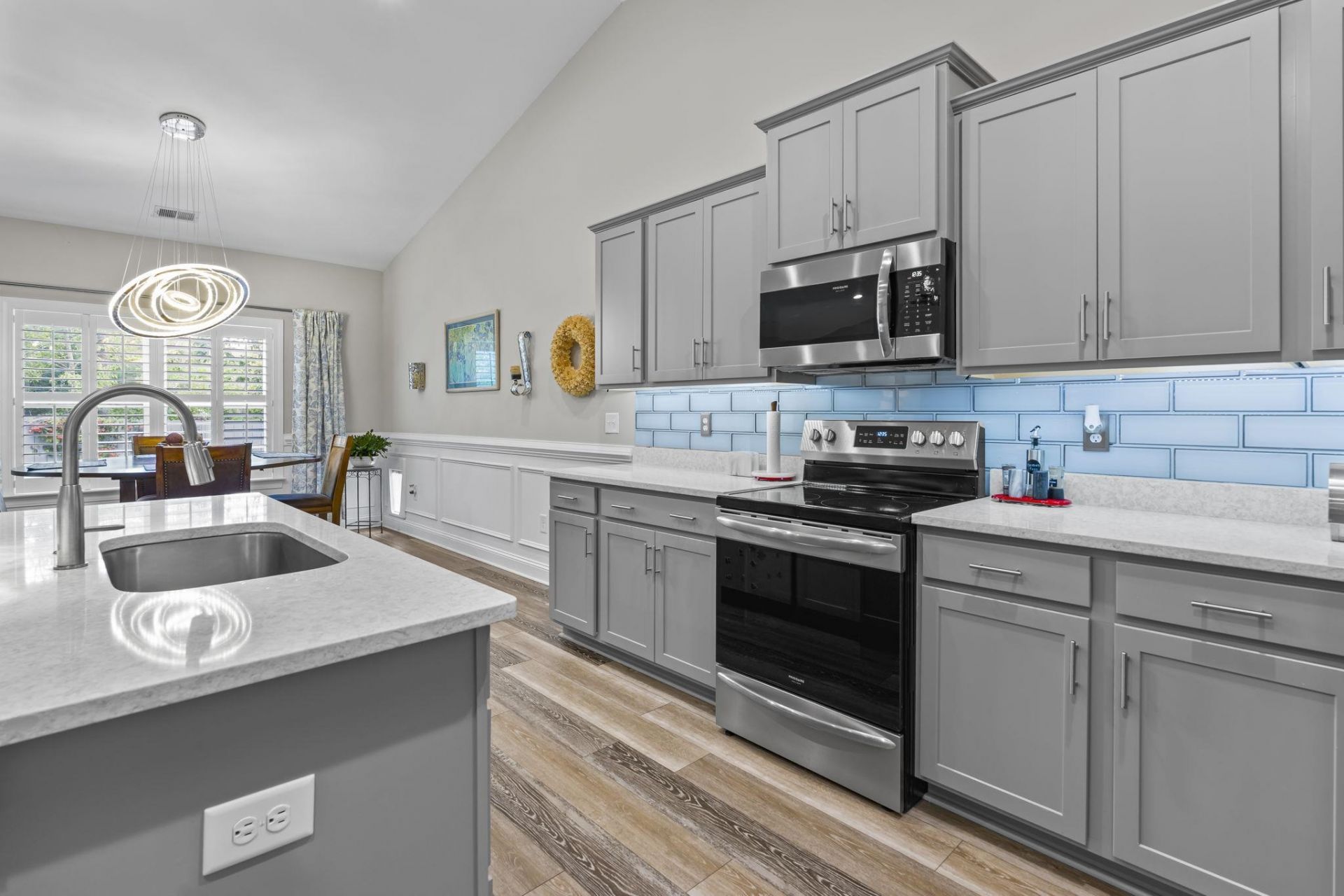 817 White Heron Cove  Photo 16