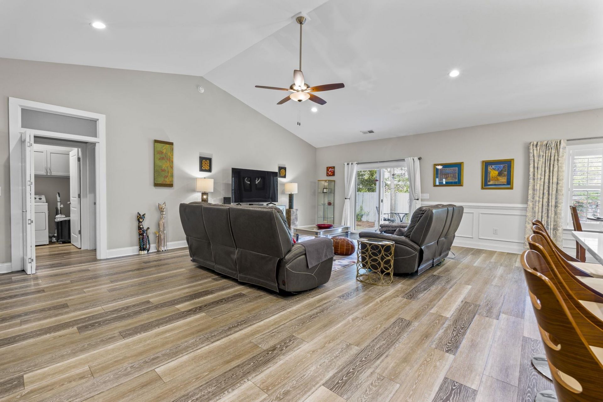 817 White Heron Cove Photo 18