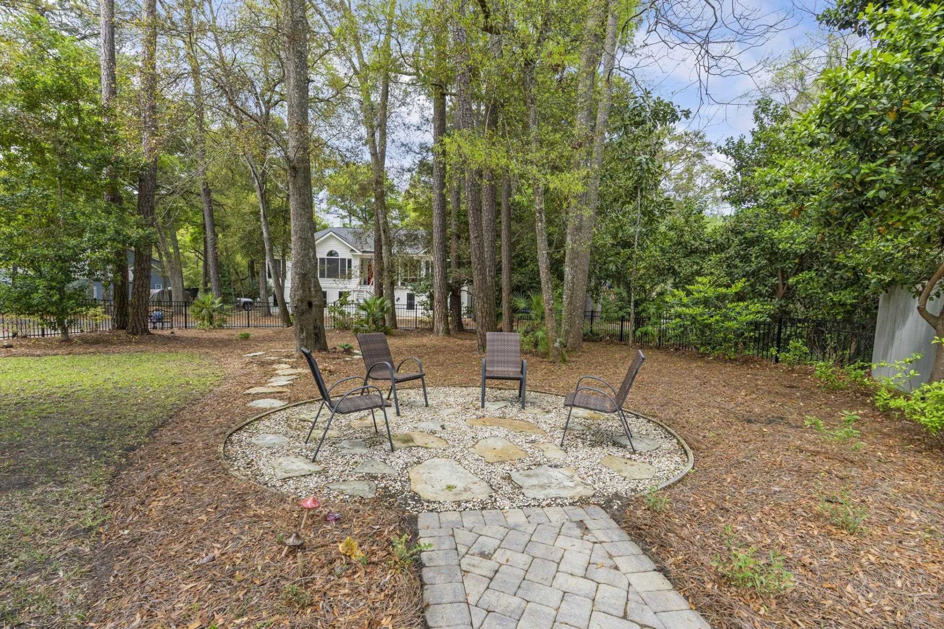 817 White Heron Cove Photo 34