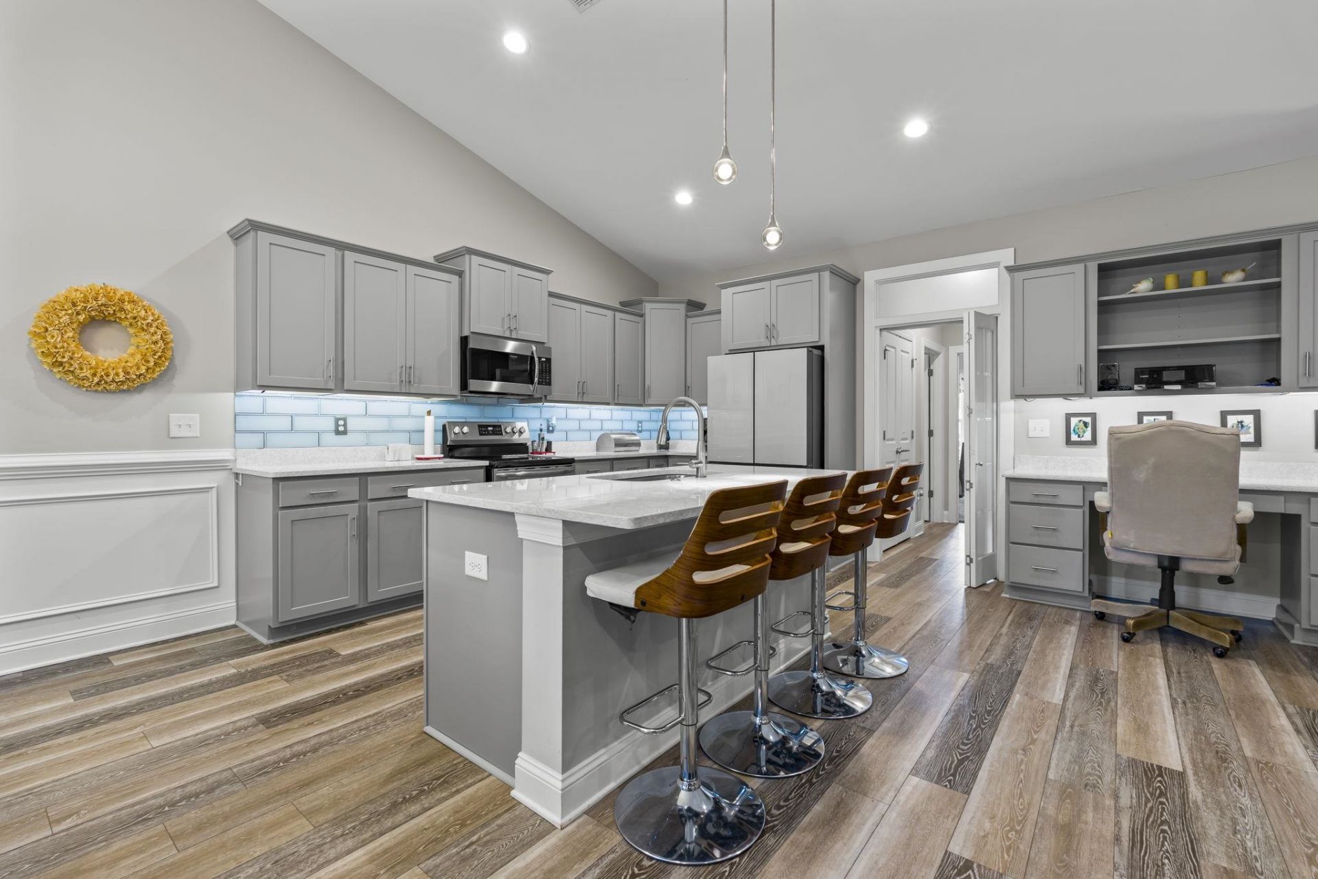 817 White Heron Cove  Photo 6