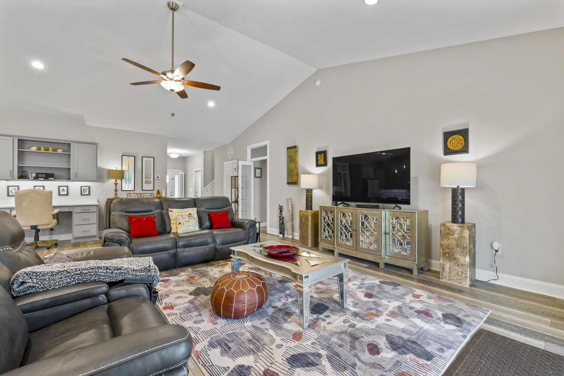 817 White Heron Cove  Photo 8