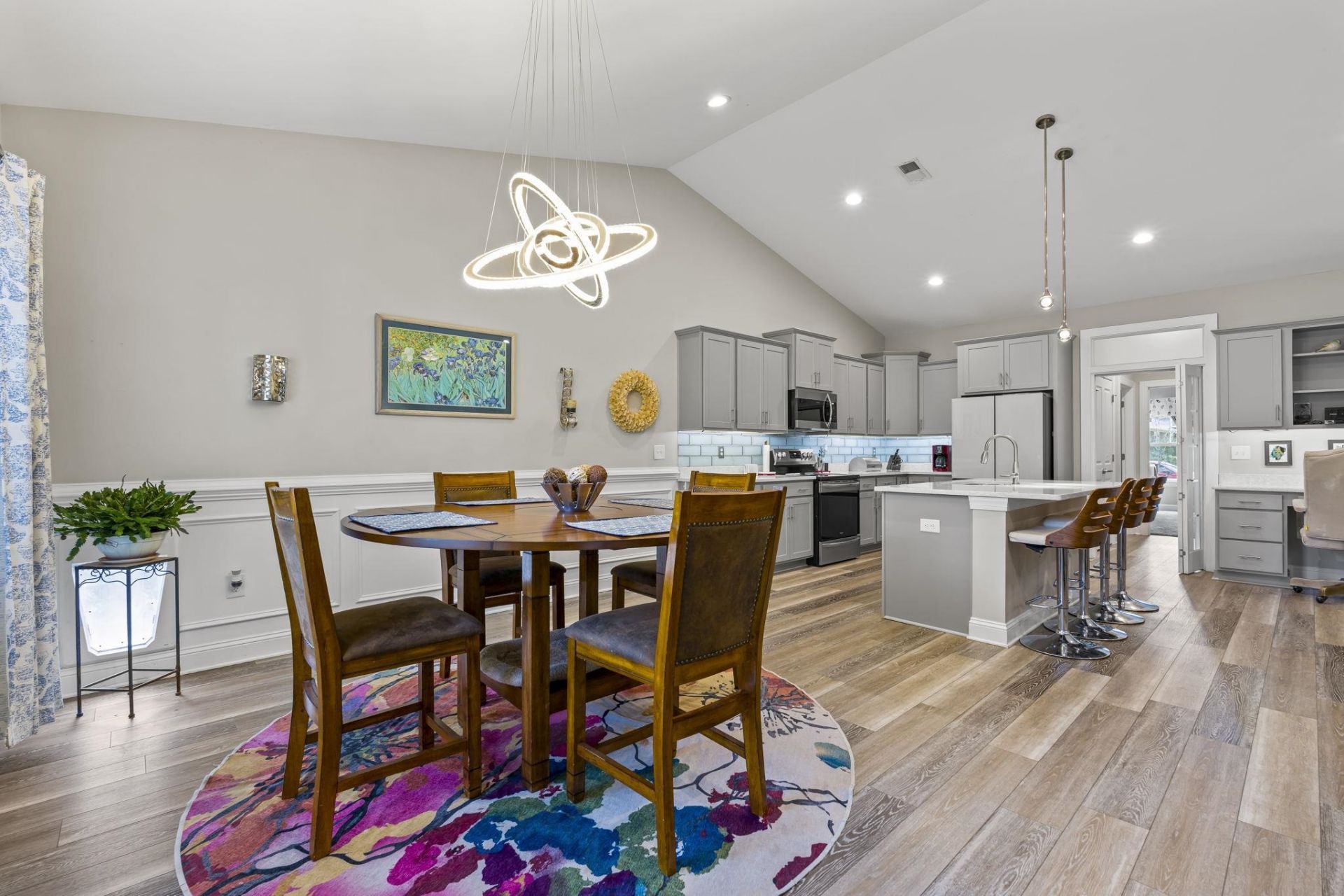 817 White Heron Cove Photo 9