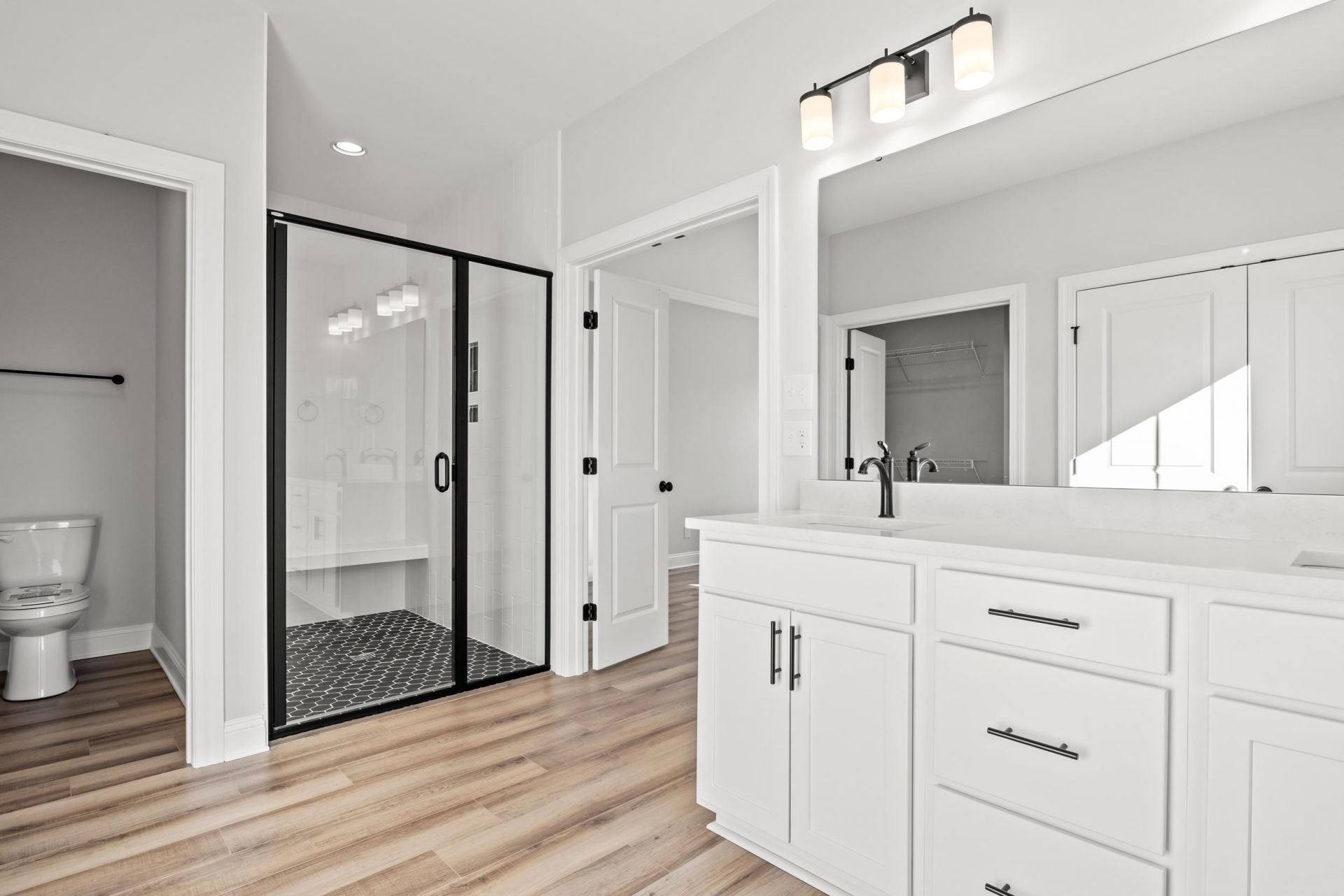 1209 Crooked Hook Rd. Photo 7