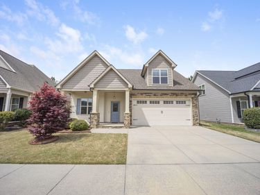 100 Scarlet Bell Drive, Youngsville, NC 27596