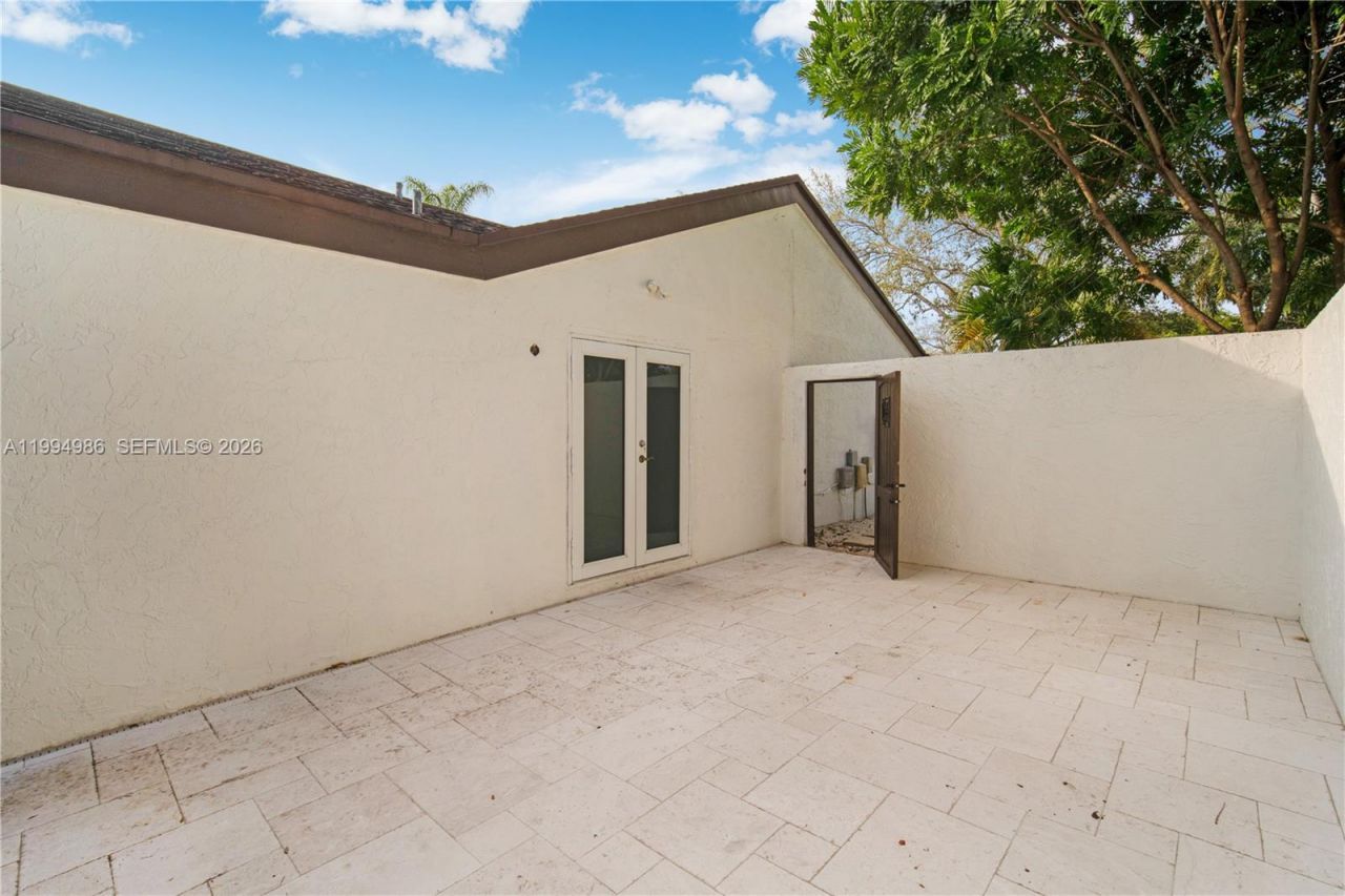 15250 SW 154th Ter , Unit A, Miami, FL 33187 Photo