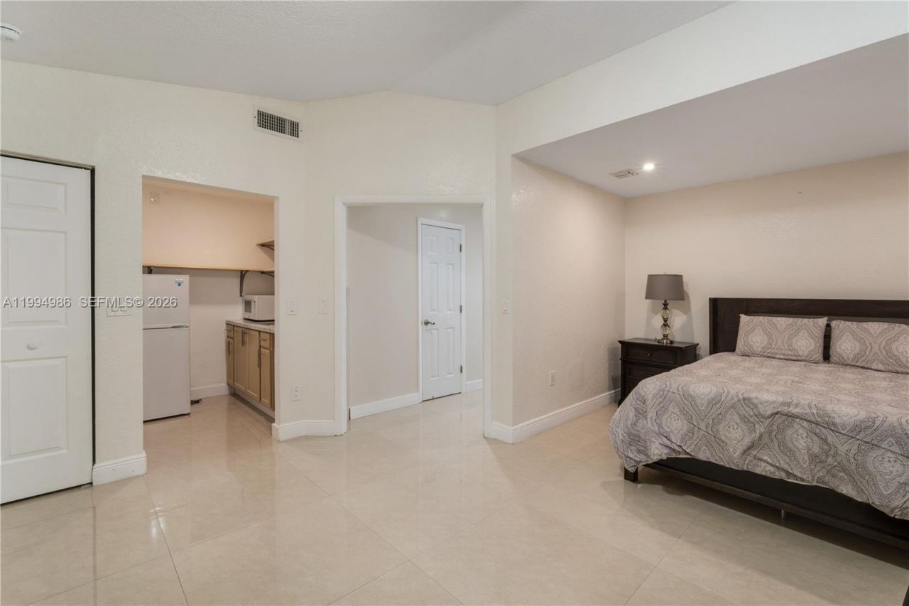 15250 SW 154th Ter , Unit A, Miami, FL 33187 Photo