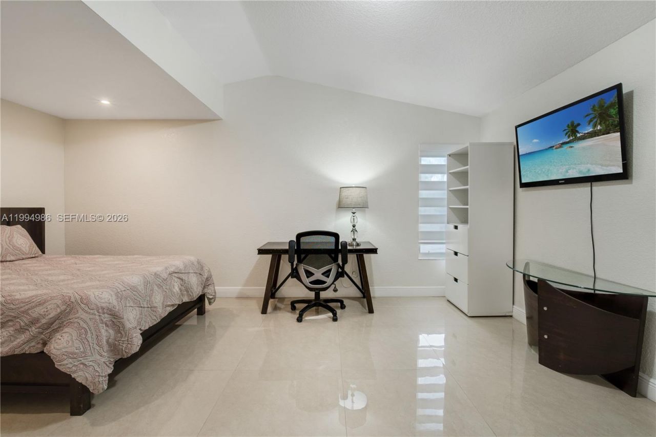 15250 SW 154th Ter , Unit A, Miami, FL 33187 Photo