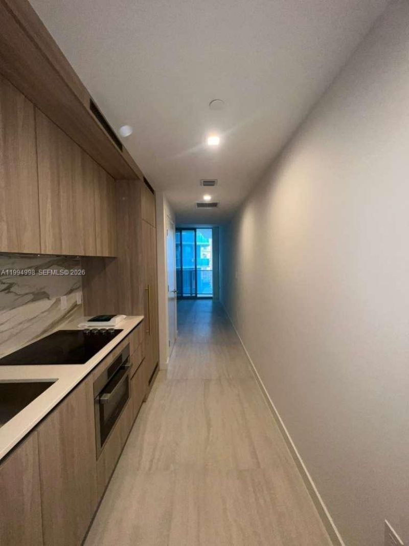 77 SE 5th, Unit 1605, Miami, FL 33131 Photo