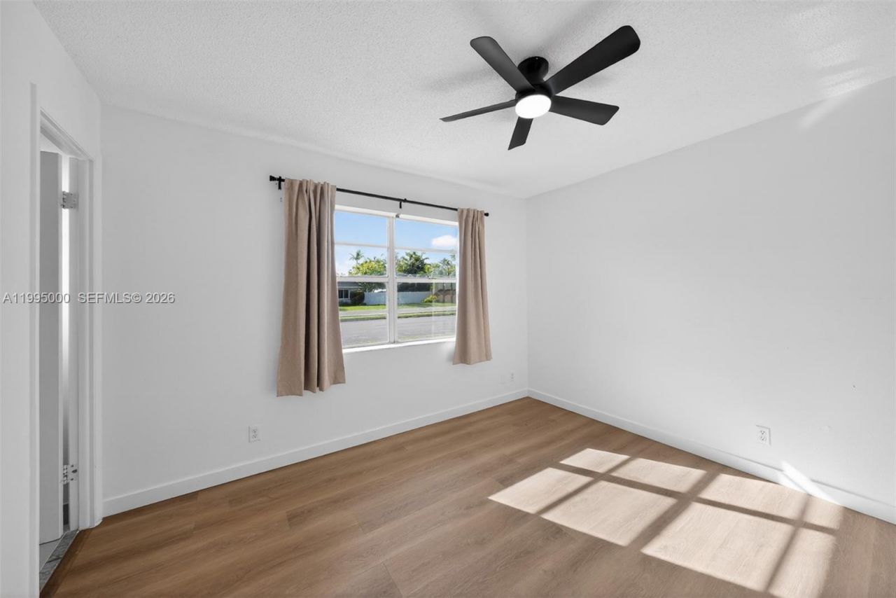 11550 SW 112th Ave , Miami, FL 33176 Photo