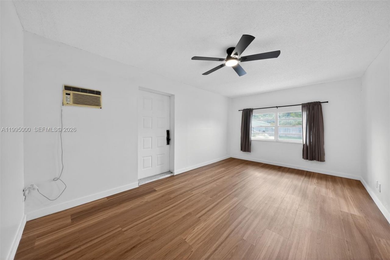 11550 SW 112th Ave , Miami, FL 33176 Photo