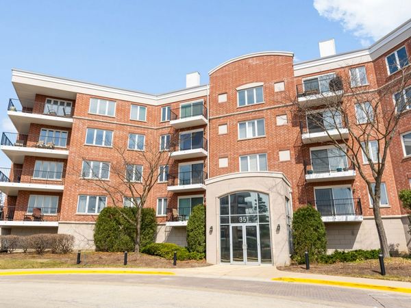 351 Town Place Circle , Unit 508, Buffalo Grove, IL 60089
