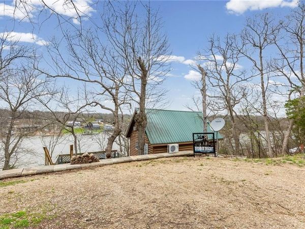 61 N Lakeview Road, Mapleton, KS 66754