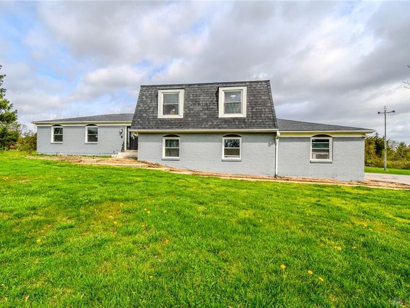 6169 Dayton Farmersville Road, Jefferson Township, OH 45417 Photo 4