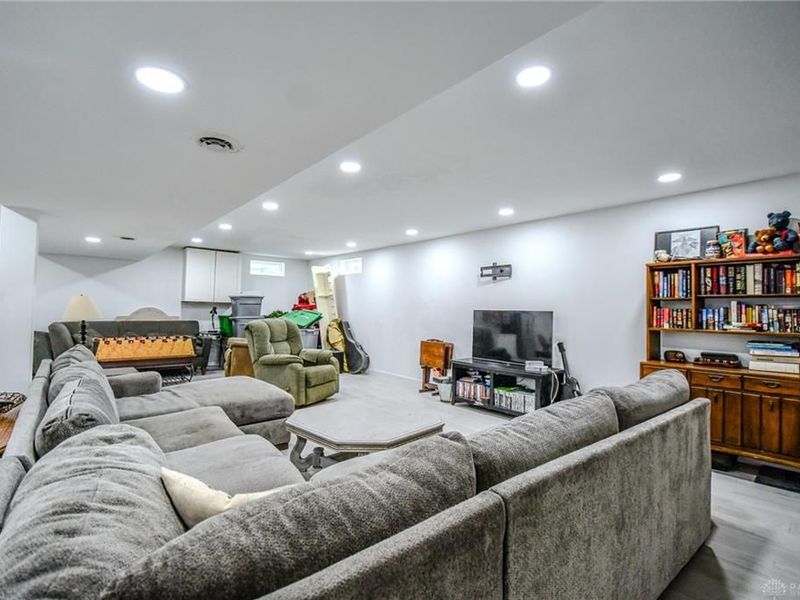 6169 Dayton Farmersville Road, Jefferson Township, OH 45417 Photo 44