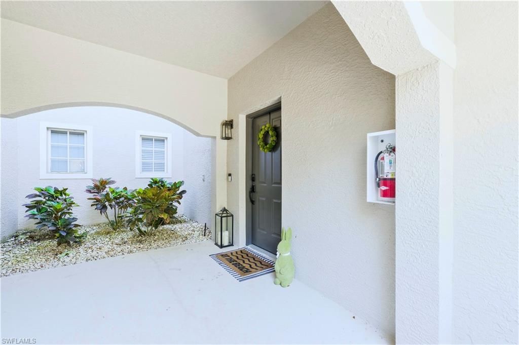 7131 Blue Juniper Ct, Unit 202, Naples, FL 34109 Photo