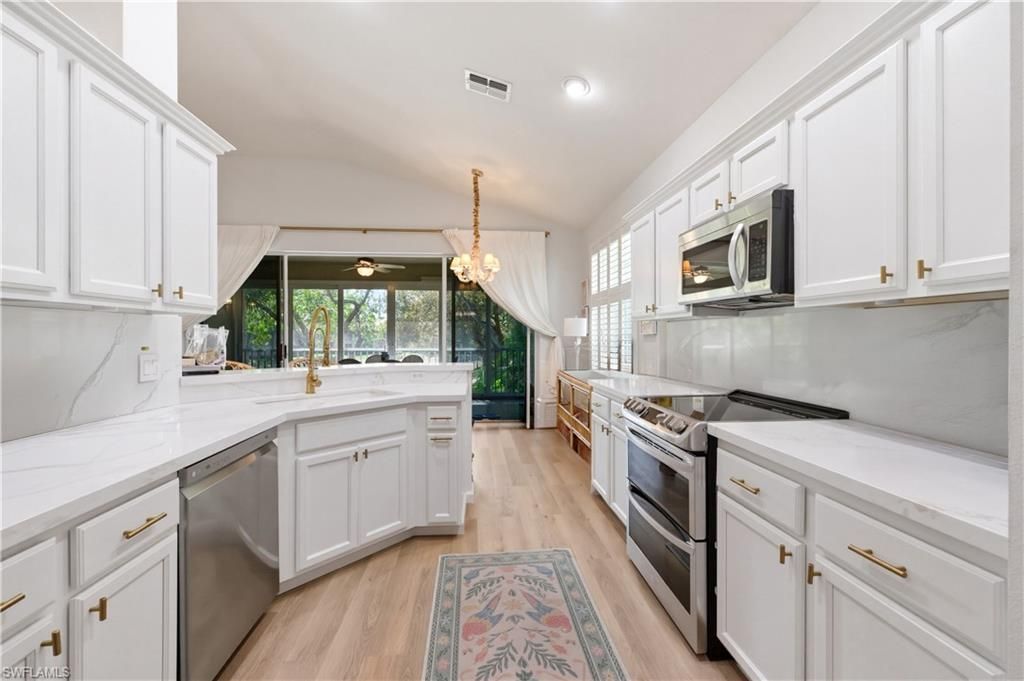 7131 Blue Juniper Ct, Unit 202, Naples, FL 34109 Photo