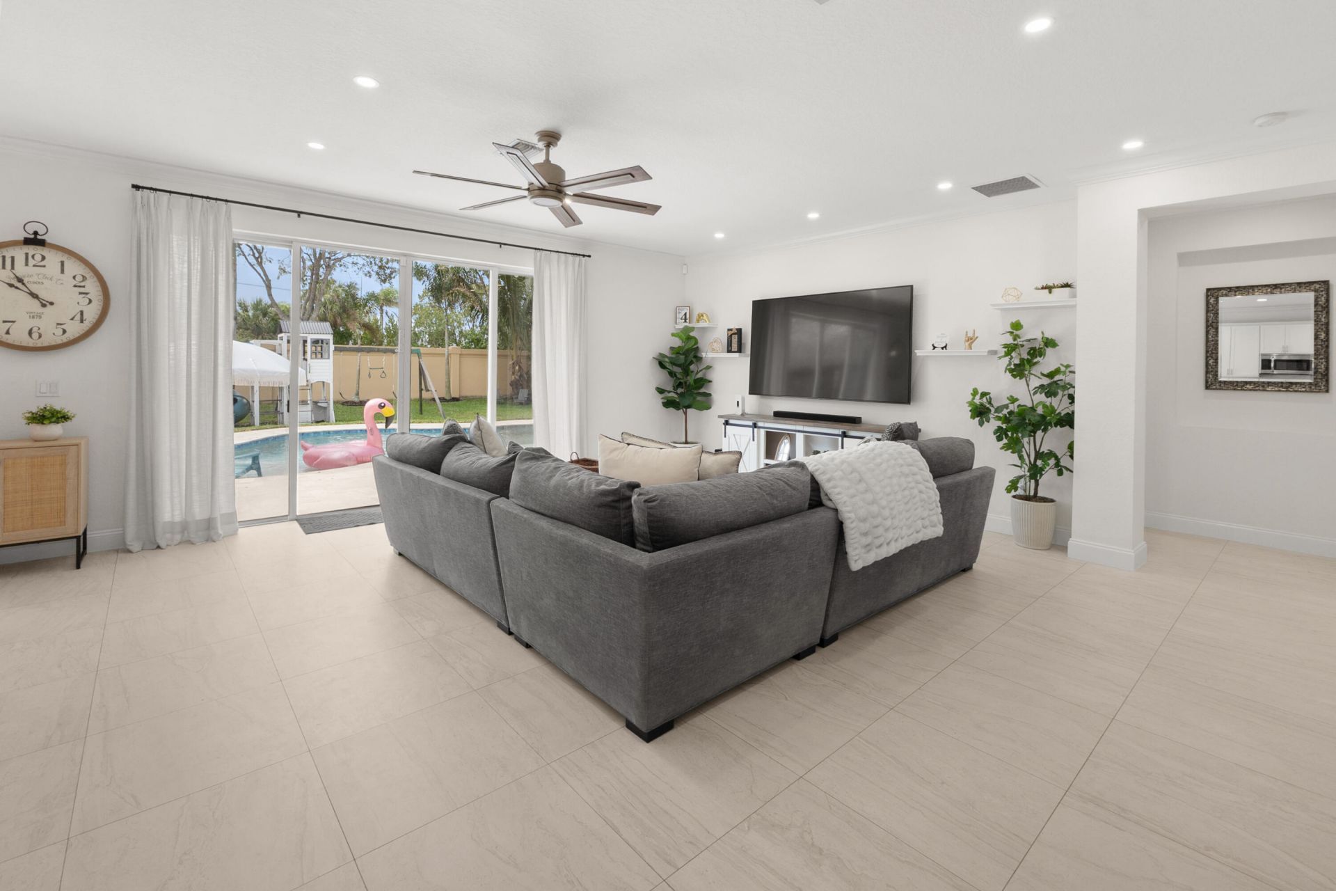 144 Bella Vista Way, Royal Palm Beach, FL 33411 Photo