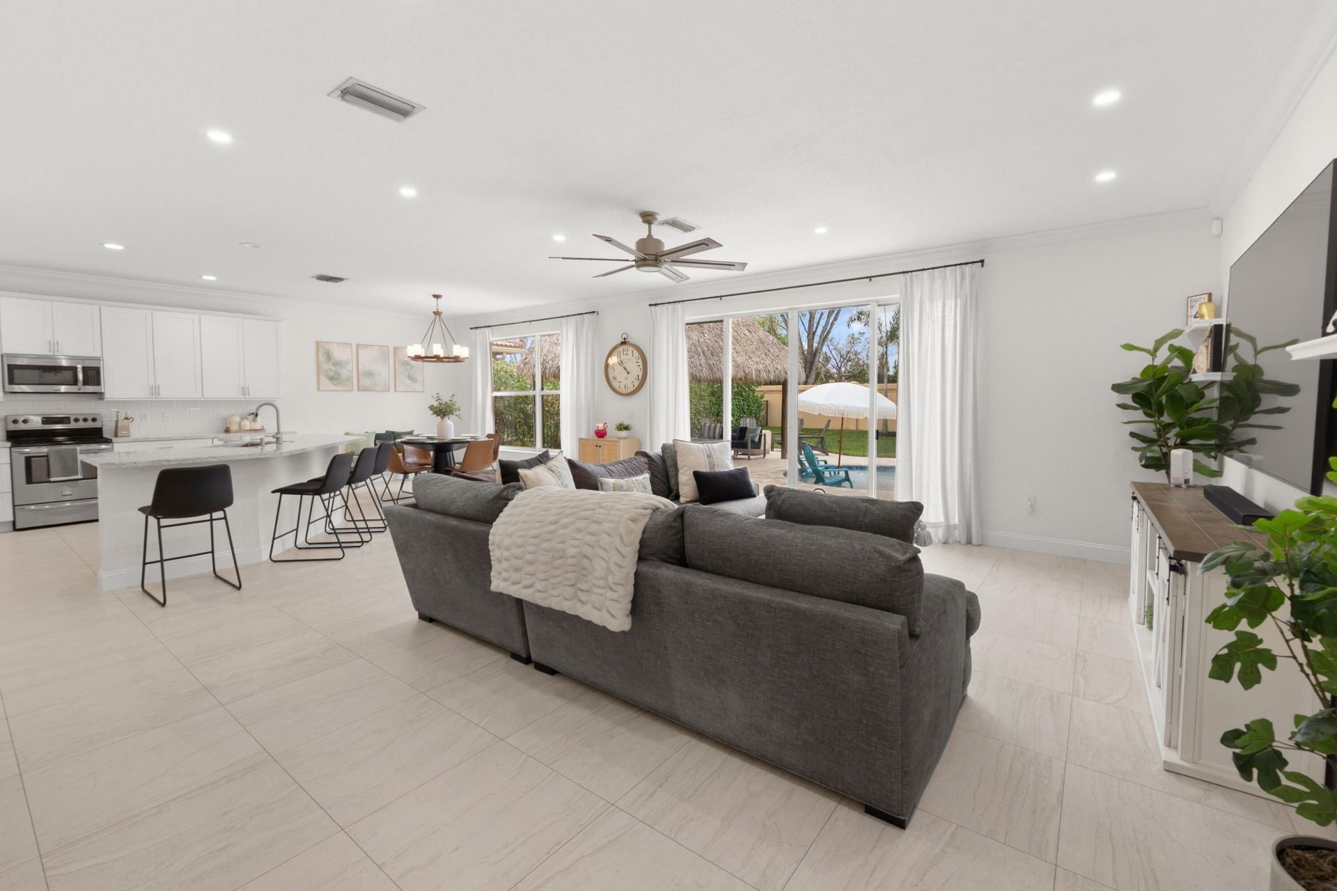 144 Bella Vista Way, Royal Palm Beach, FL 33411 Photo