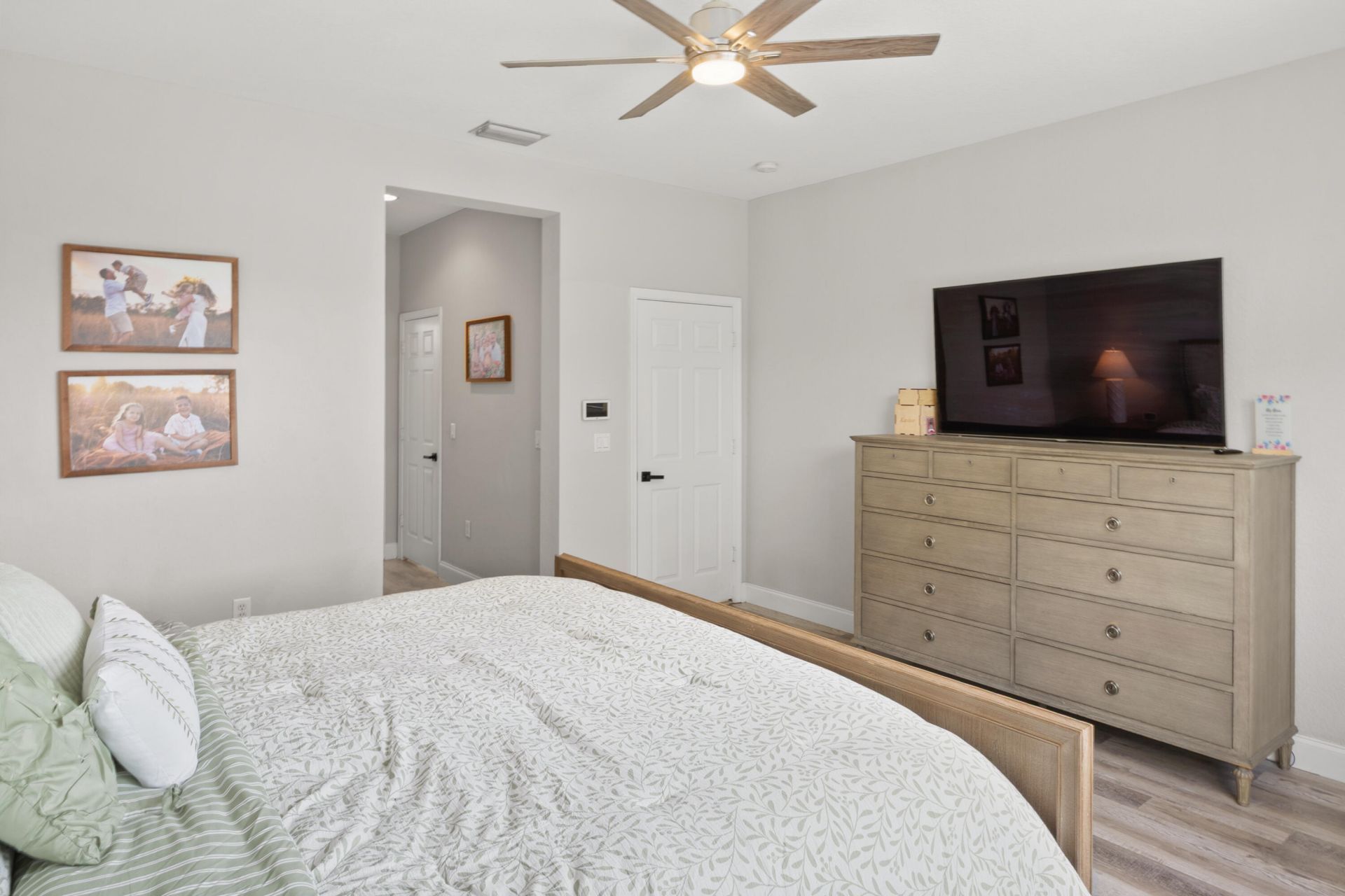 144 Bella Vista Way, Royal Palm Beach, FL 33411 Photo