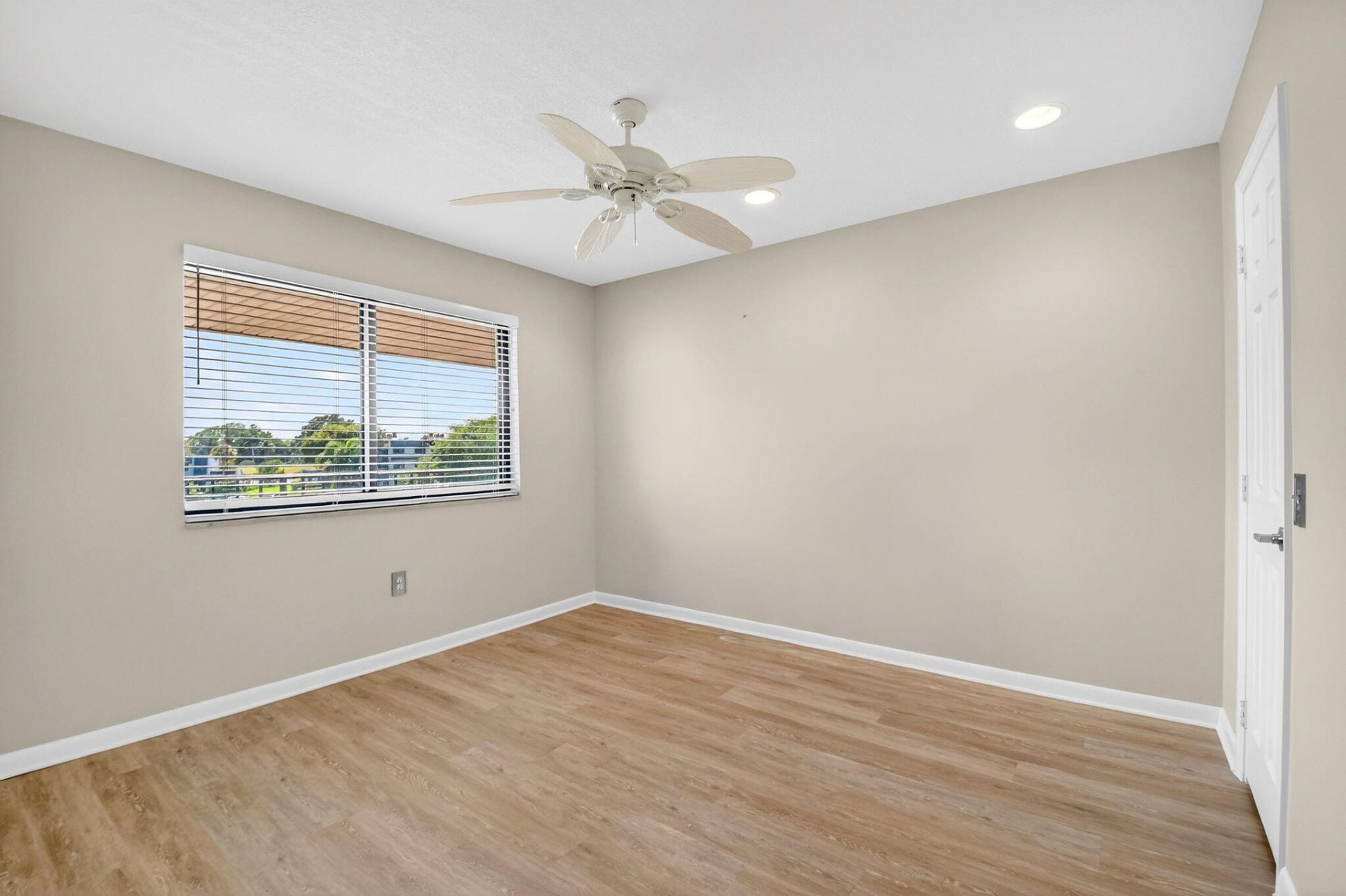 4248 Deste Court, Unit 304, Lake Worth, FL 33467 Photo