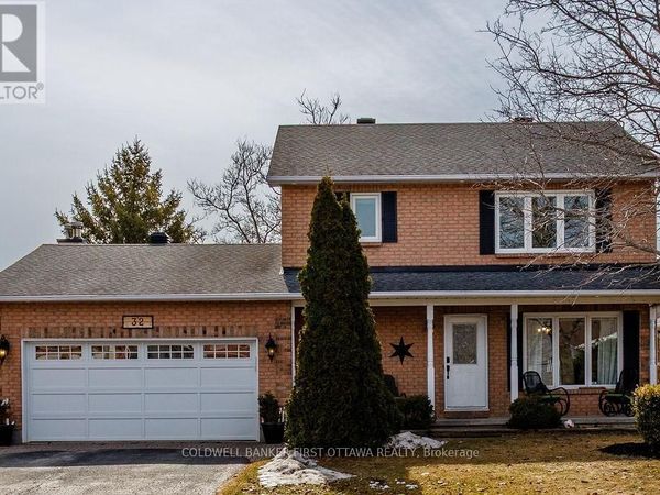 32 James Lewis Avenue, Ottawa, ON K2S1K5