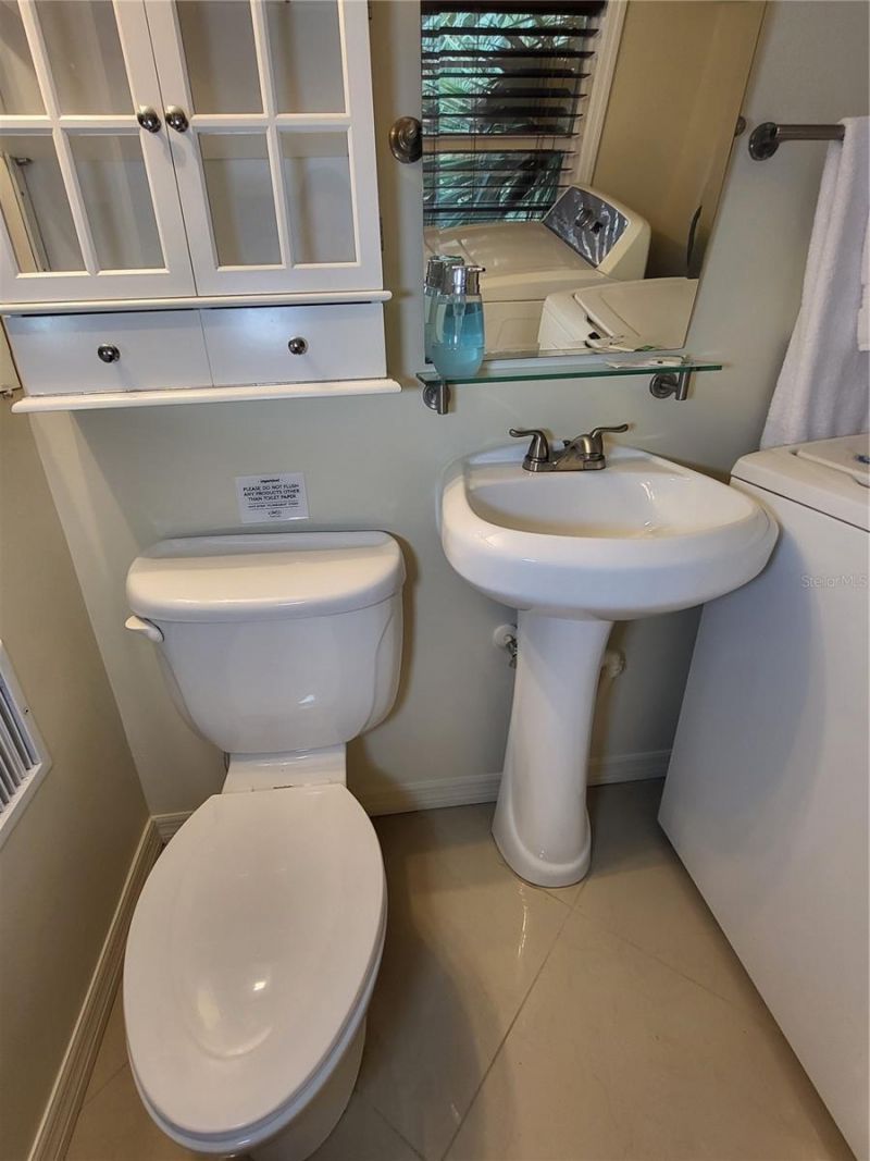 232 Cypress Street , Tarpon Springs, FL 34689 Photo