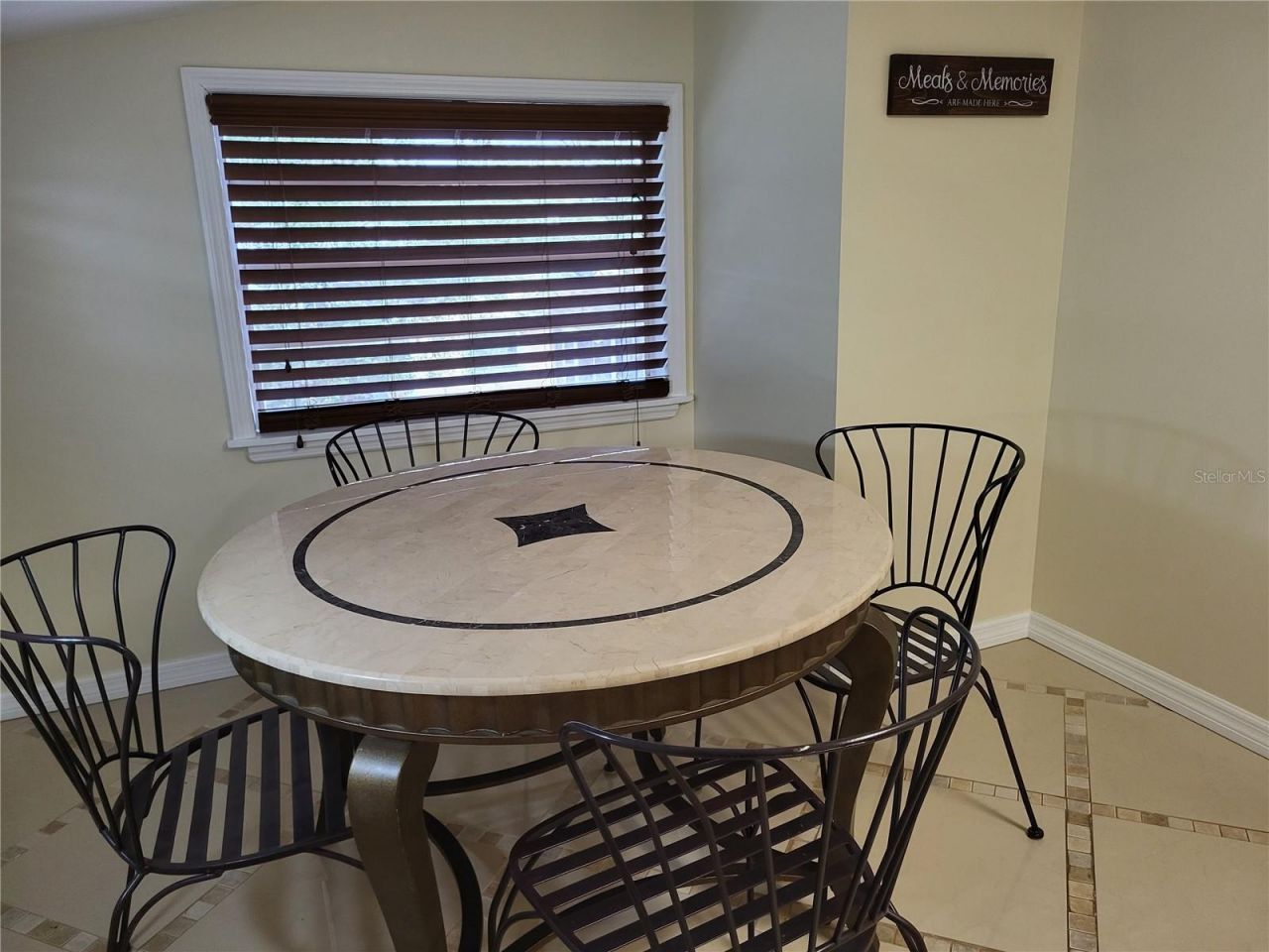 232 Cypress Street , Tarpon Springs, FL 34689 Photo