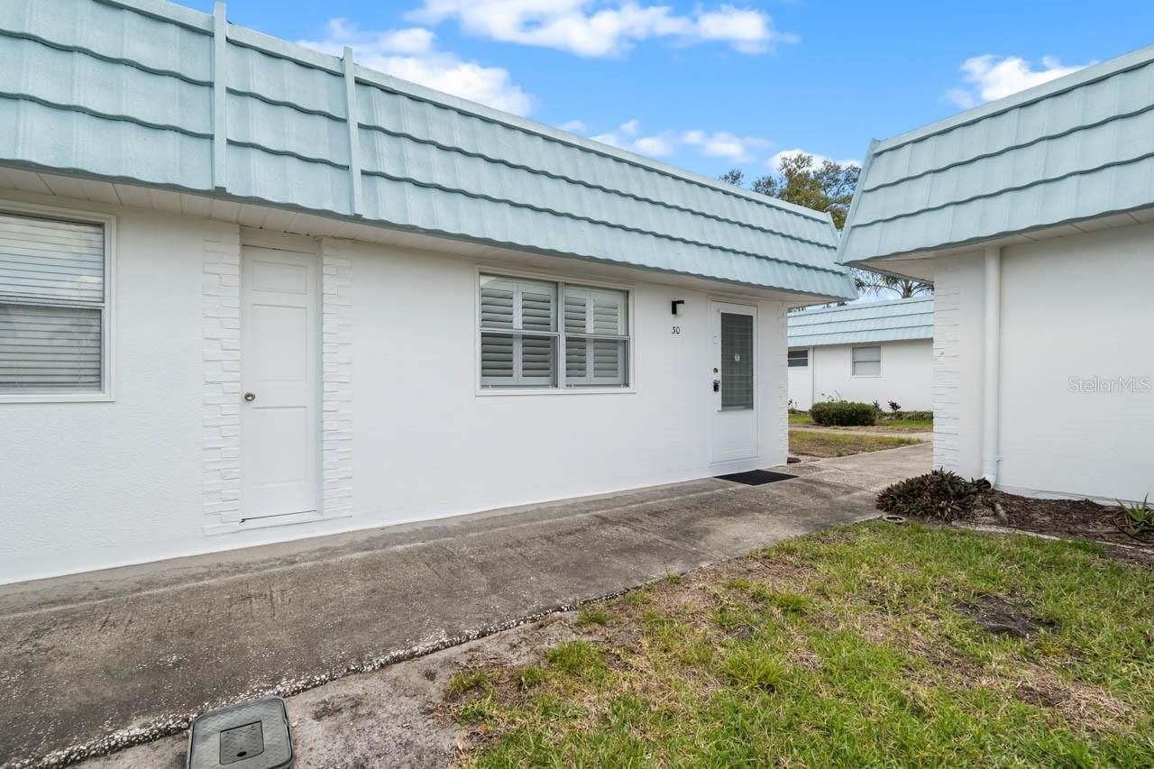 1801 Bedford Lane , Unit 30, Sun City Center, FL 33573 Photo