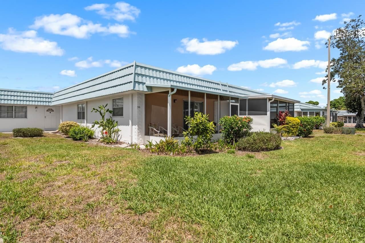 1801 Bedford Lane , Unit 30, Sun City Center, FL 33573 Photo