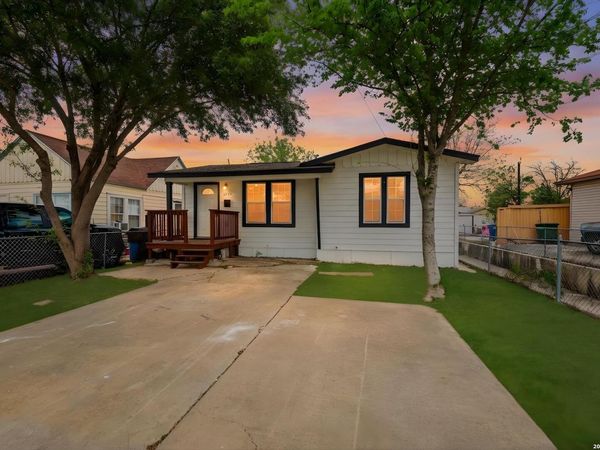 2035 Waverly, San Antonio, TX 78228