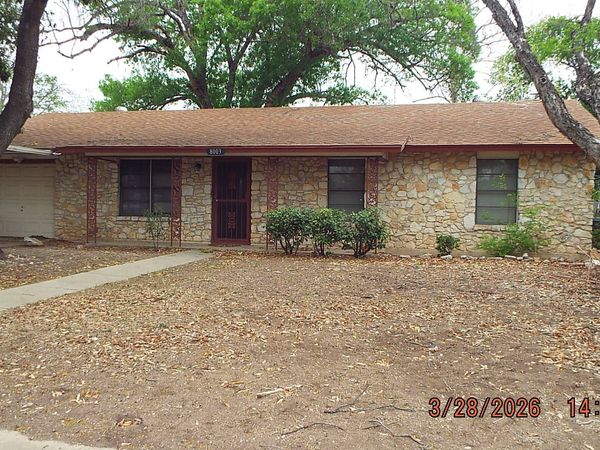 8003 Riata, San Antonio, TX 78227