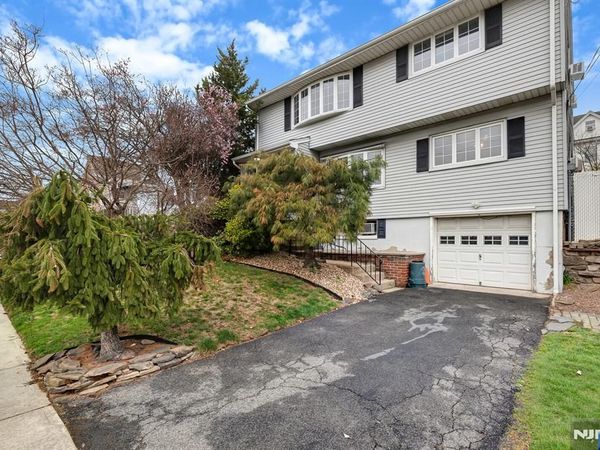 700 9th Street, SECAUCUS, NJ 07094