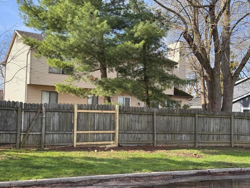 2632 Breathstone Court , Powell, OH 43065 Photo 2