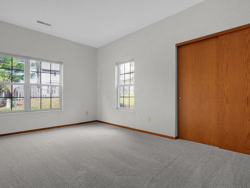 7688 Slate Ridge Boulevard, Reynoldsburg, OH 43068 Photo 9