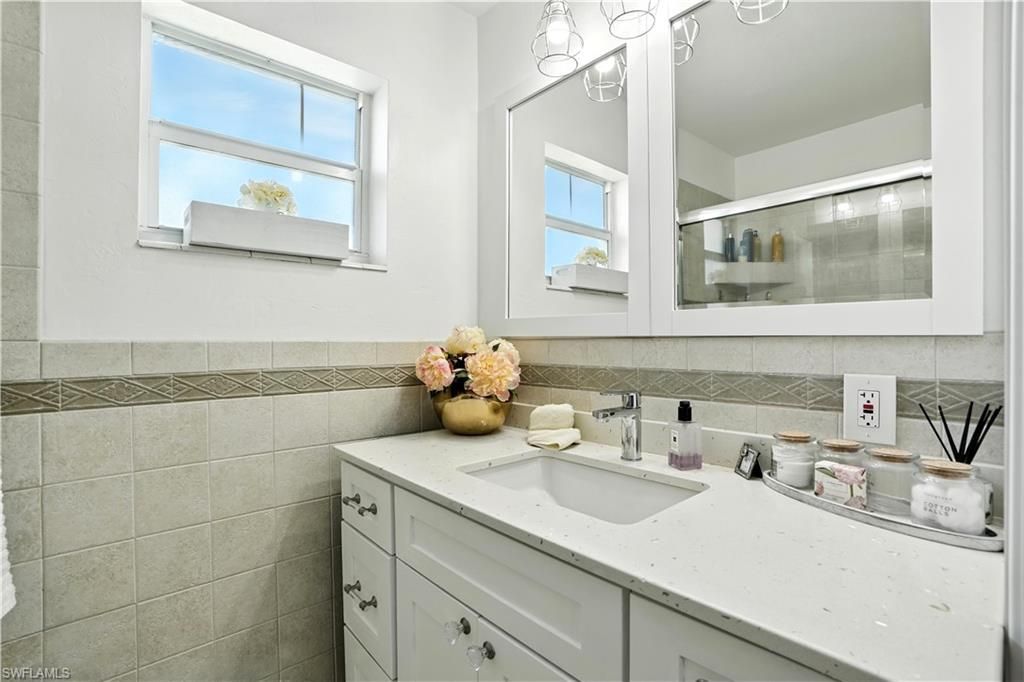 1063 22nd Ave N, Naples, FL 34103 Photo