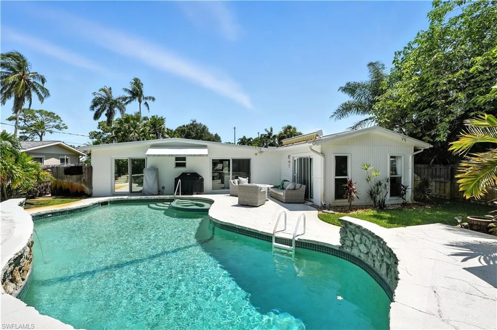 1063 22nd Ave N, Naples, FL 34103 Photo