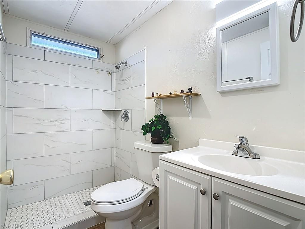 9 Moorhead Mnr, Unit 9, Naples, FL 34112 Photo