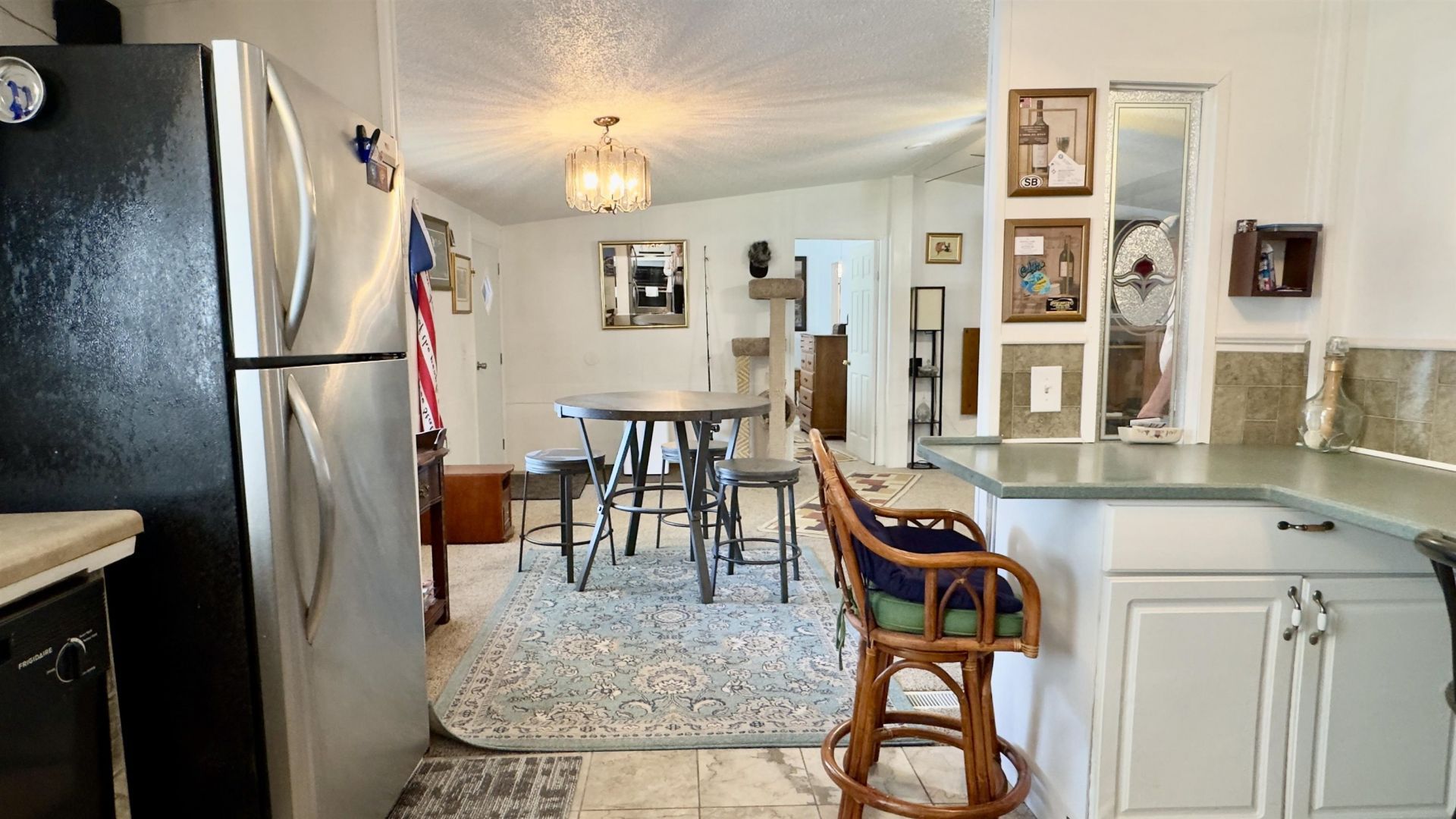 745 River Cliff Dr.  Photo 11