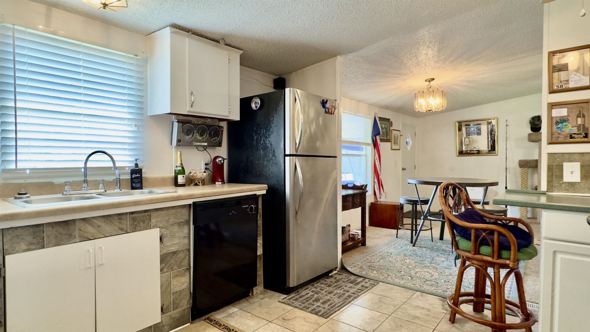 745 River Cliff Dr.  Photo 14