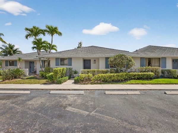 119 Club Drive, Palm Beach Gardens, FL 33418